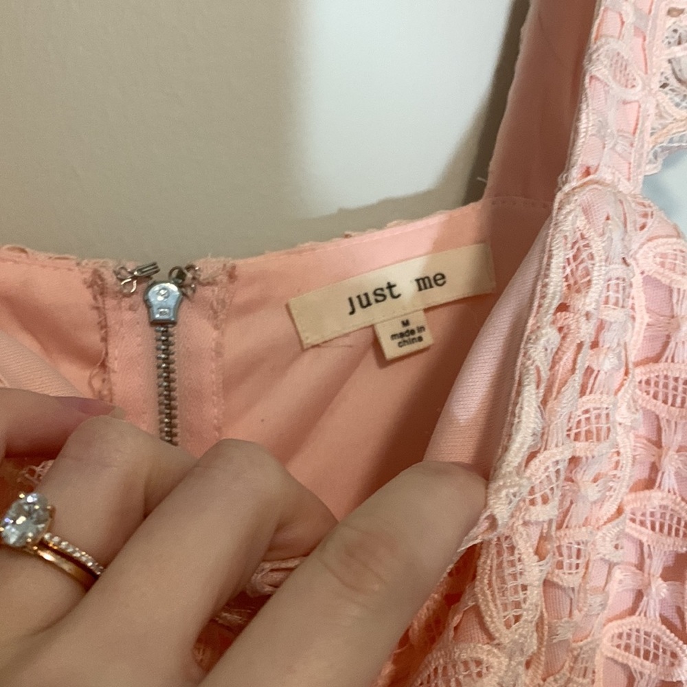 dress - Picture 3 of 8